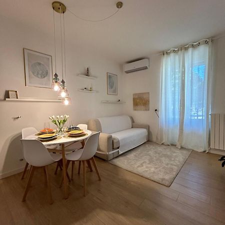 V&C Home Rental Specialist Appartamenti Fronte Lago Maggiore Germignaga Экстерьер фото
