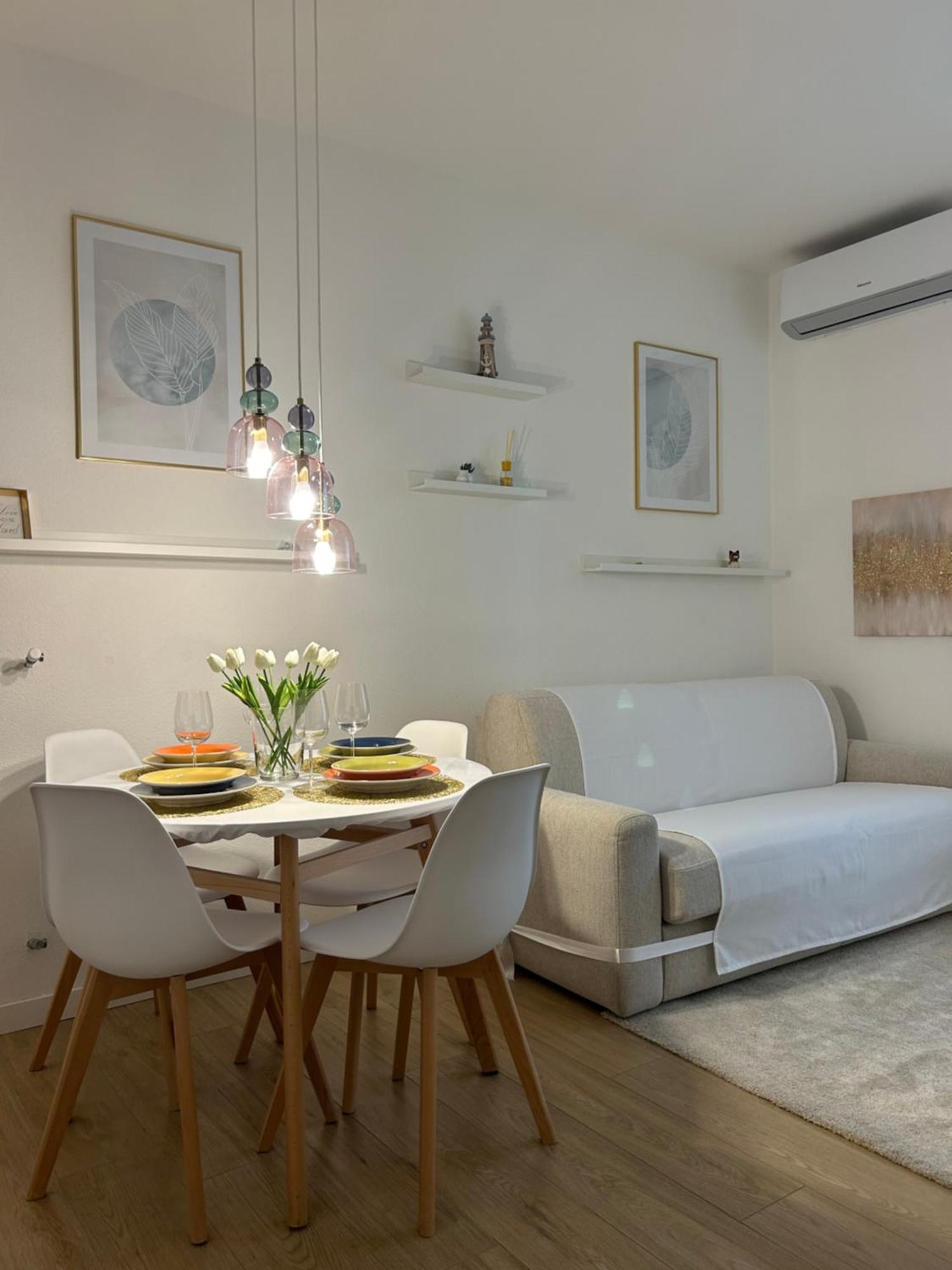 V&C Home Rental Specialist Appartamenti Fronte Lago Maggiore Germignaga Экстерьер фото